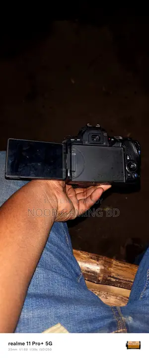 Cannon 200d