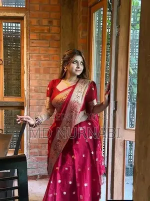 নতুন শাড়ি
