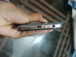 Vivo Y19 128 GB
