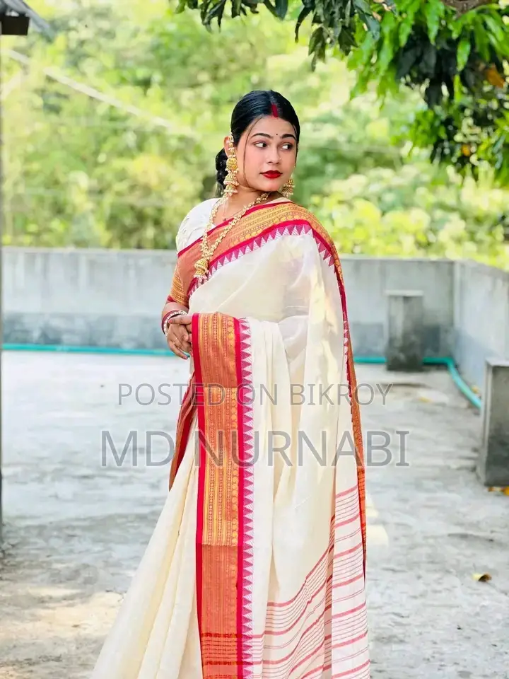 নতুন শাড়ি