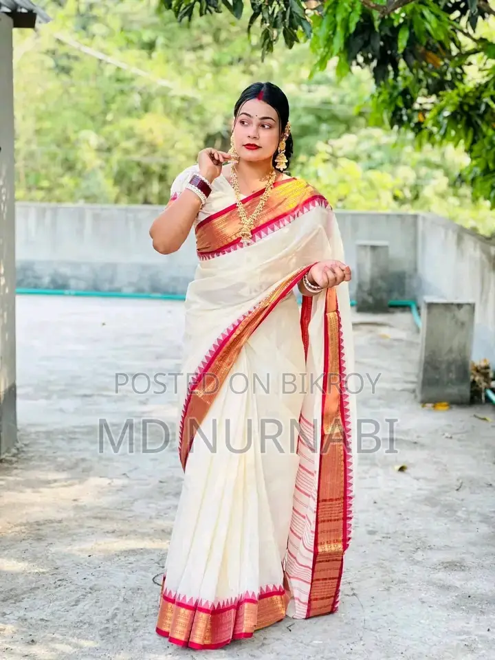 নতুন শাড়ি