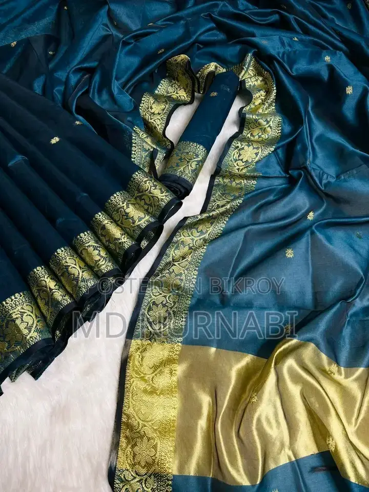 নতুন শাড়ি