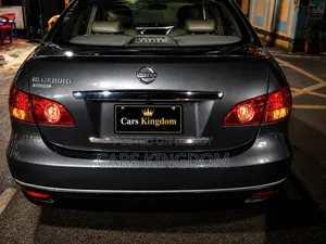 Nissan Bluebird 2008 Gray