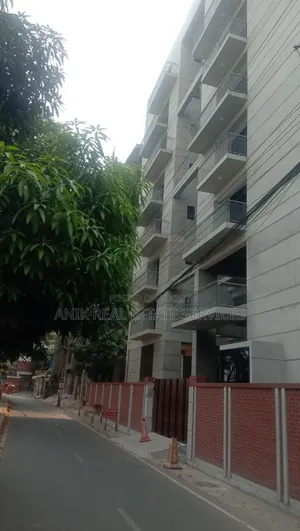20bdrm House in Anik Real Estate, Gulshan for Rent