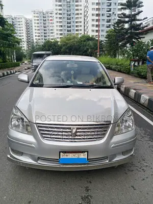 টয়োটা প্রমিও ২০০৪ সিলভার
