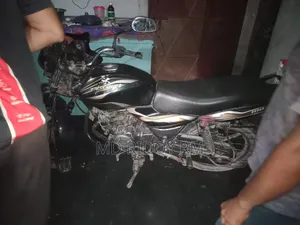 Bajaj Discover 100 2017 Black