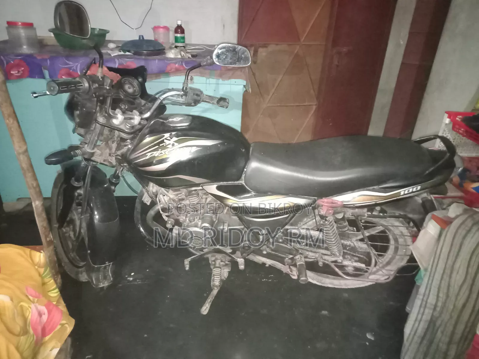 Bajaj Discover 100 2017 Black