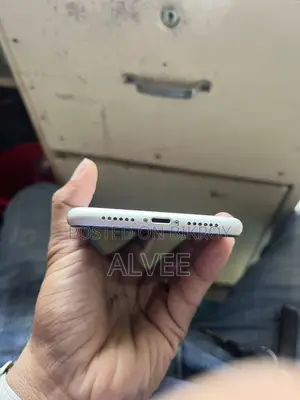 Apple iPhone 11 128 GB White