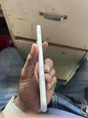Apple iPhone 11 128 GB White
