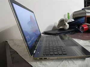 Laptop HP 15 8GB Intel Core I5 HDD+SSD 1T