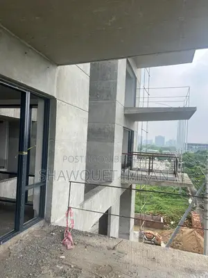 4bdrm Apartment in Nine Hills, Near, Basundhara for Sale