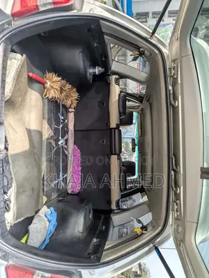 Toyota Kluger 2005 Silver