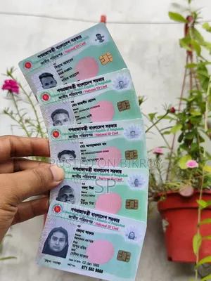 যেকোন ধরনের PVC/Plastic কার্ডে UV প্রিন্ট করে থাকি