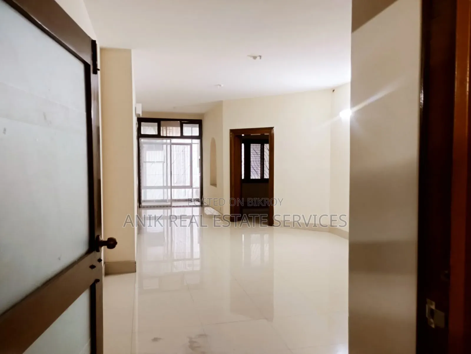6bdrm House in Anik Real Estate, Baridhara for Rent