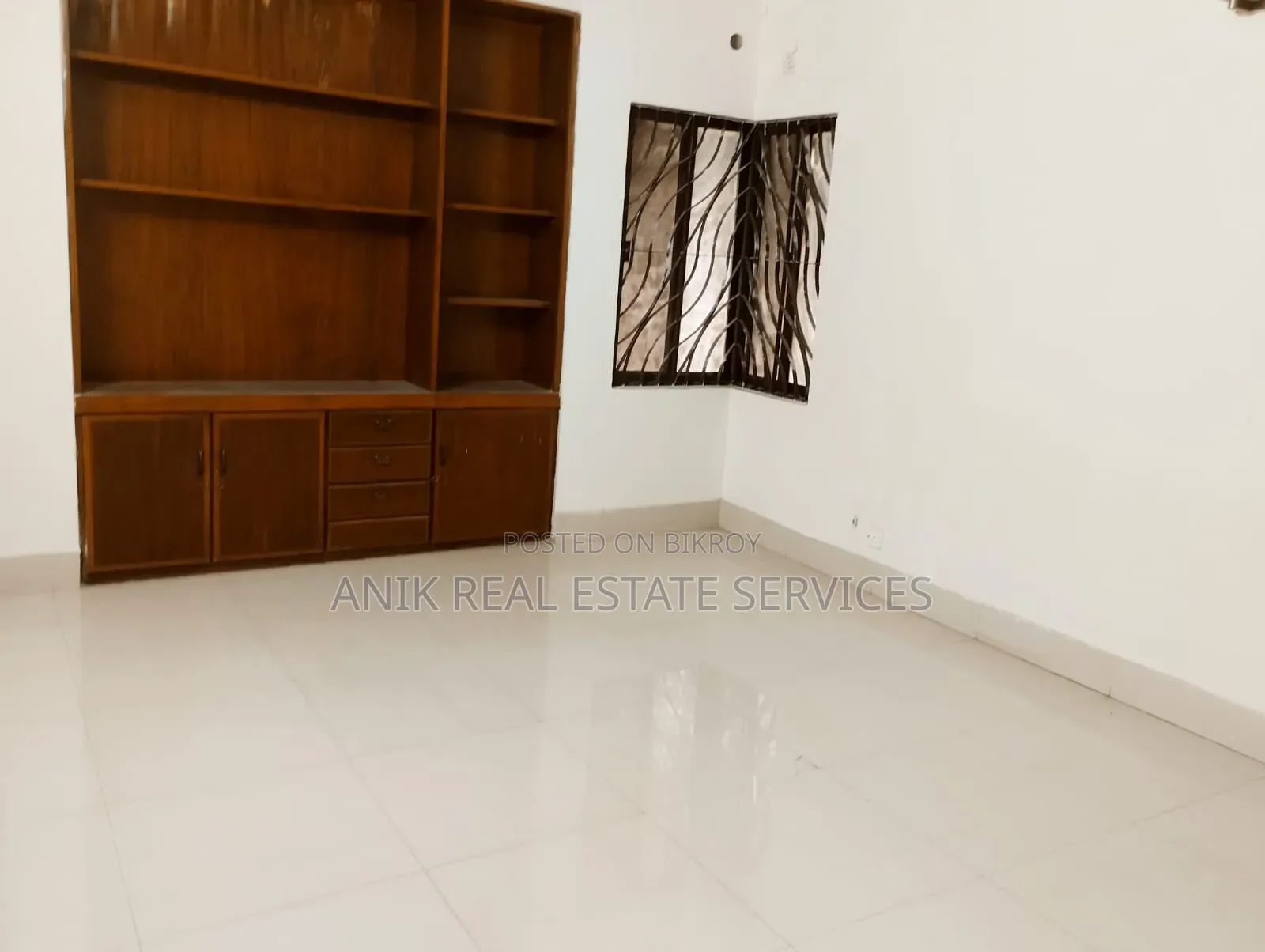 6bdrm House in Anik Real Estate, Baridhara for Rent