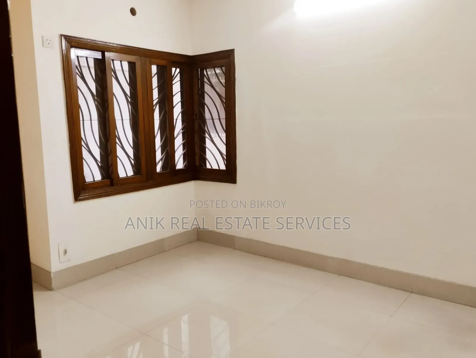 6bdrm House in Anik Real Estate, Baridhara for Rent