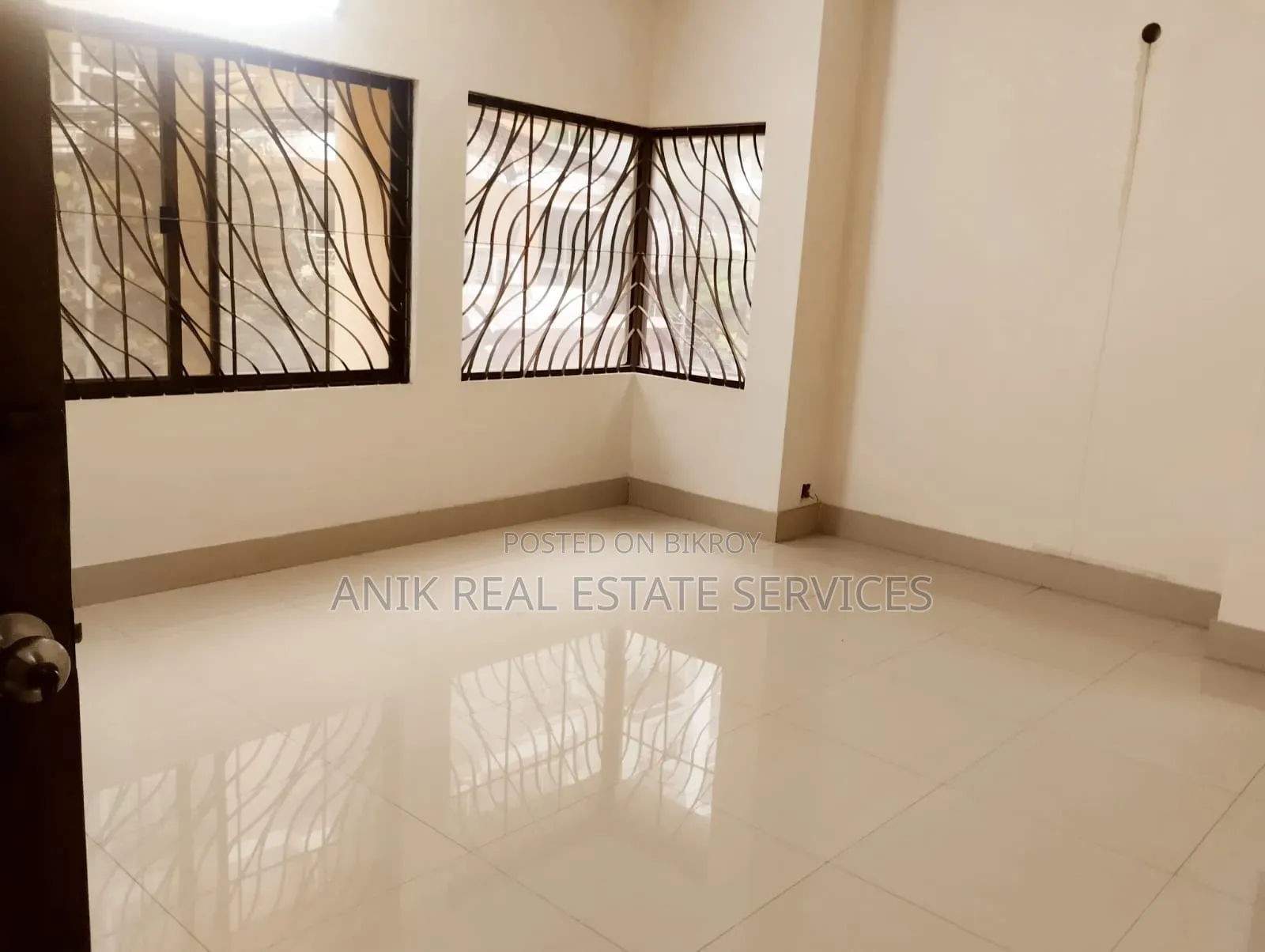 6bdrm House in Anik Real Estate, Baridhara for Rent
