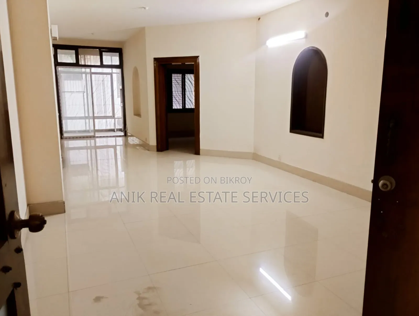 6bdrm House in Anik Real Estate, Baridhara for Rent