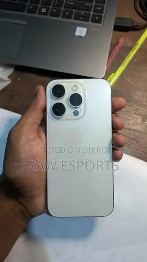 Apple iPhone 15 Pro 256 GB White