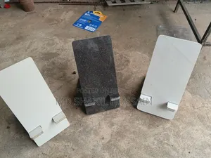 মোবাইল স্ট্যান্ড