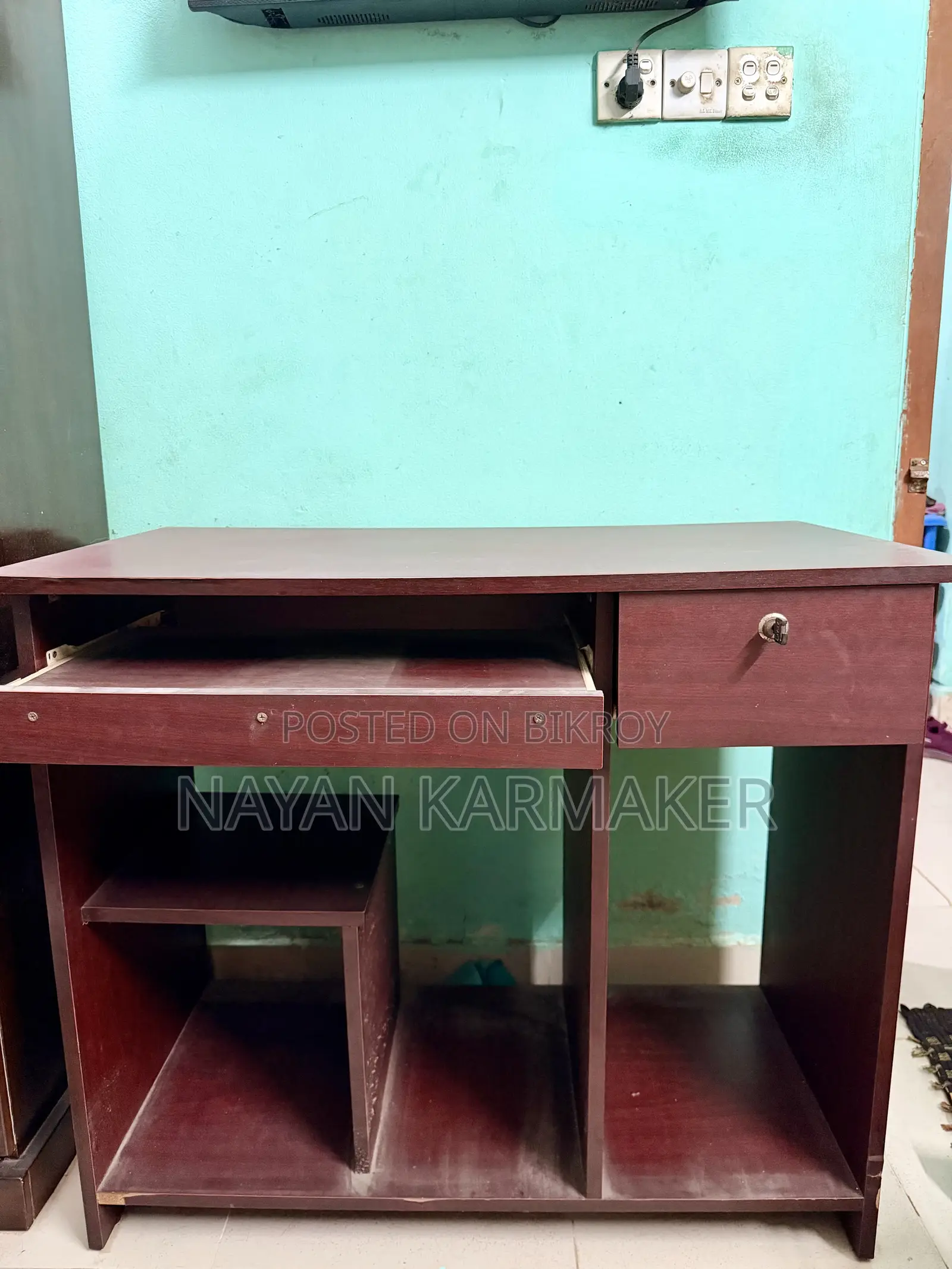 Computer / Study Table for Sale - Fresh Condition |