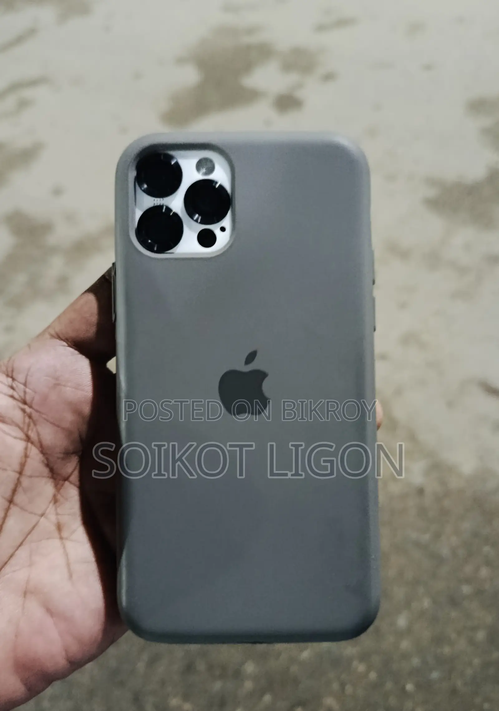 অ্যাপল আইফোন এক্সএস ৬৪ জিবি হোয়াইট