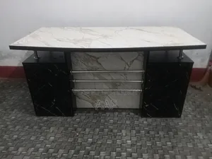 টেবিল বিক্রয় হবে