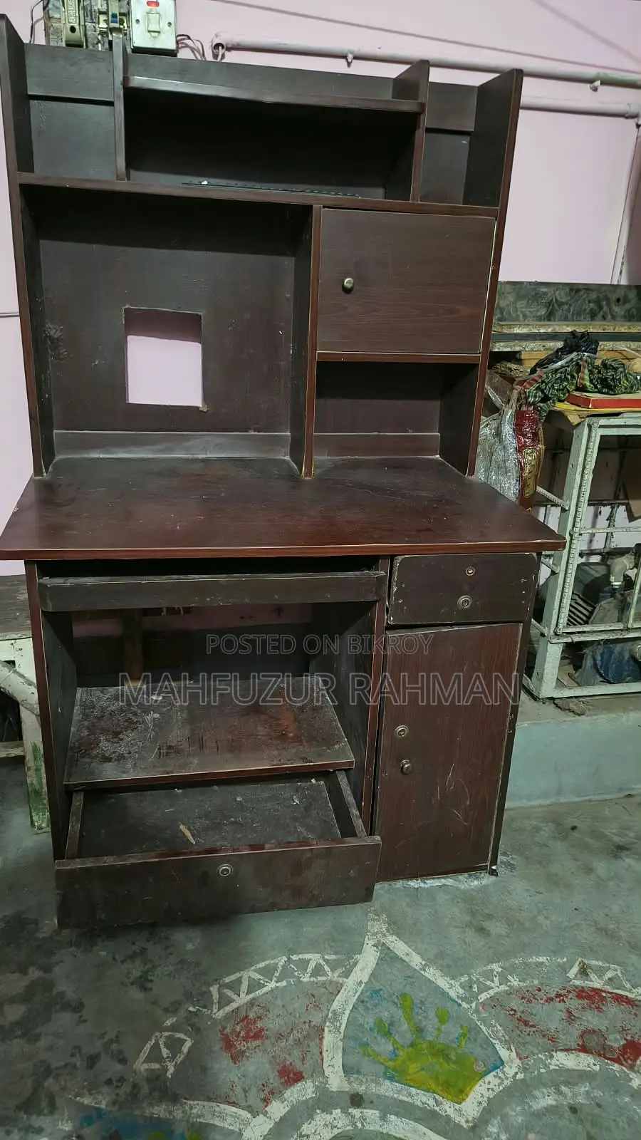 Computer / PC Table With Storage For Sale