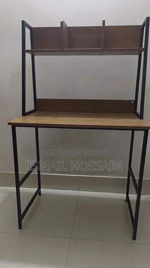 রিগ্যাল রিডিং / কম্পিউটার টেবিল