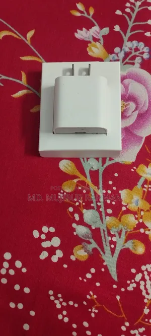 USB-C 20W Power Adapter