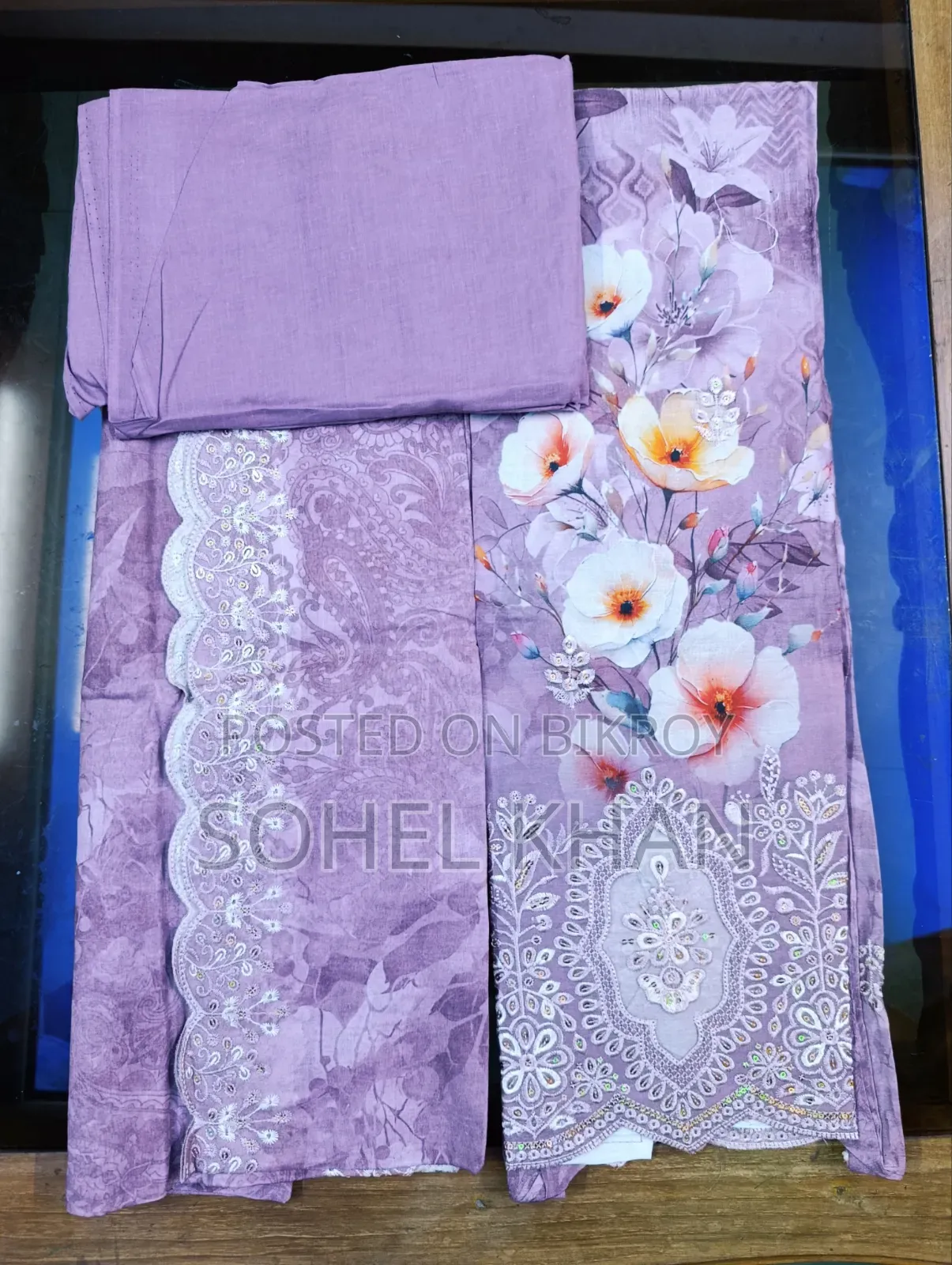 Elegance in Every Detail Soft Cotton Lawn Unstitched 3-Piece