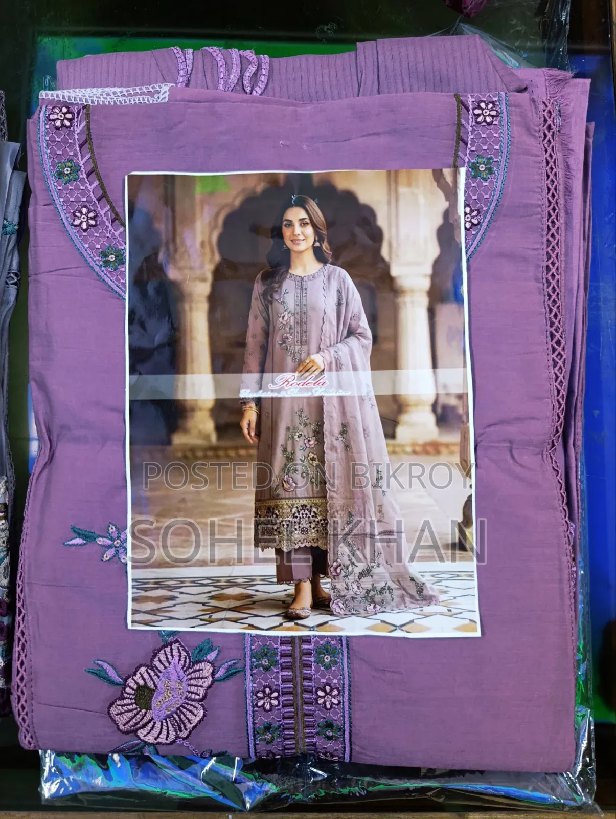 Elegance in Every Detail Soft Cotton Lawn Unstitched 3-Piece