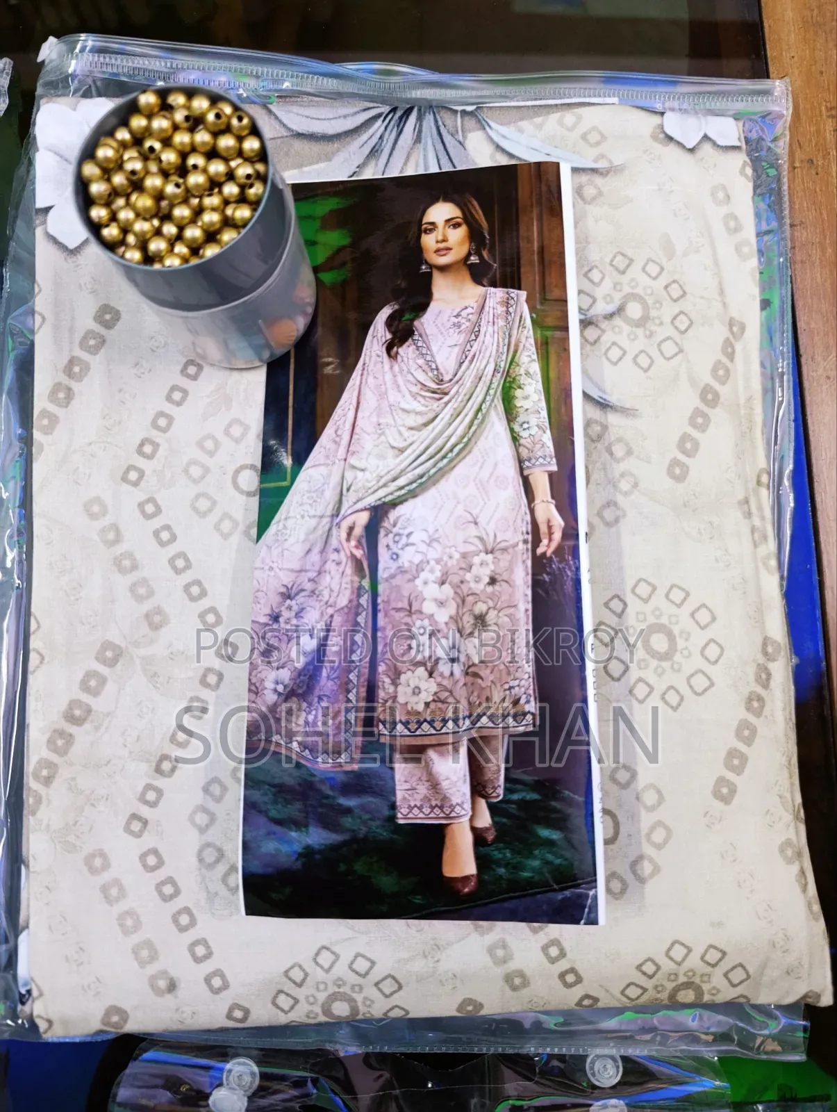Elegance in Every Detail Soft Cotton Lawn Unstitched 3-Piece