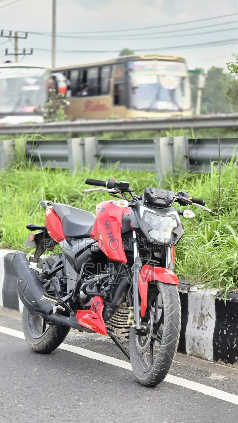 New TVS Apache 160 4V 2023 Red