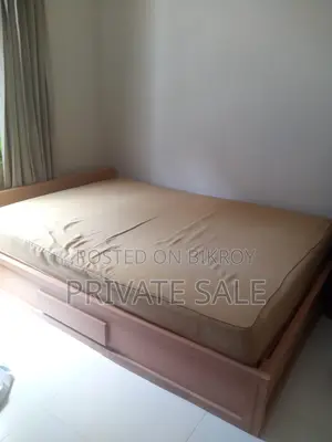 ডাবল সাইজ বেডর বিছানার আরামদায়ক ফোম