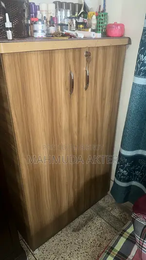 জুতার বক্সে ব্যাবহারিত