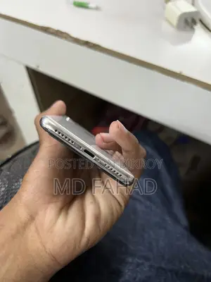 Apple iPhone X 64 GB White
