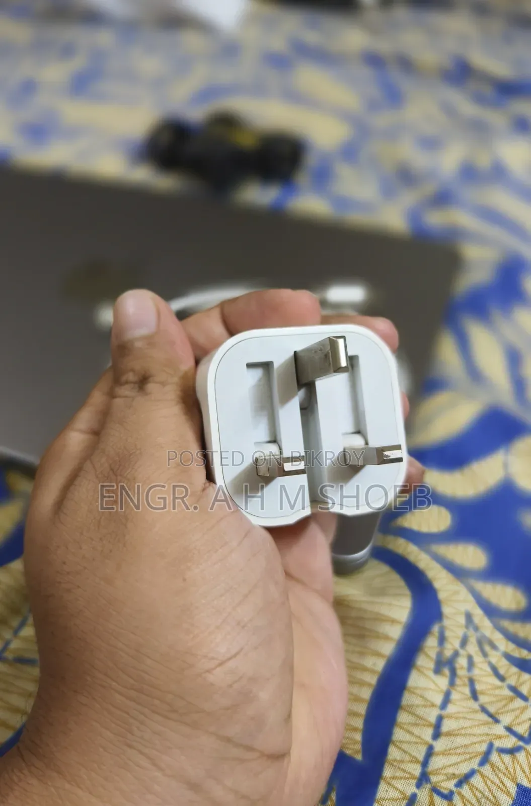Apple 20W USB-C Power Adapter+ Original 15 Pro Max Cable.