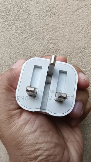 Apple 20W USB-C Power Adapter+ Original 15 Pro Max Cable.