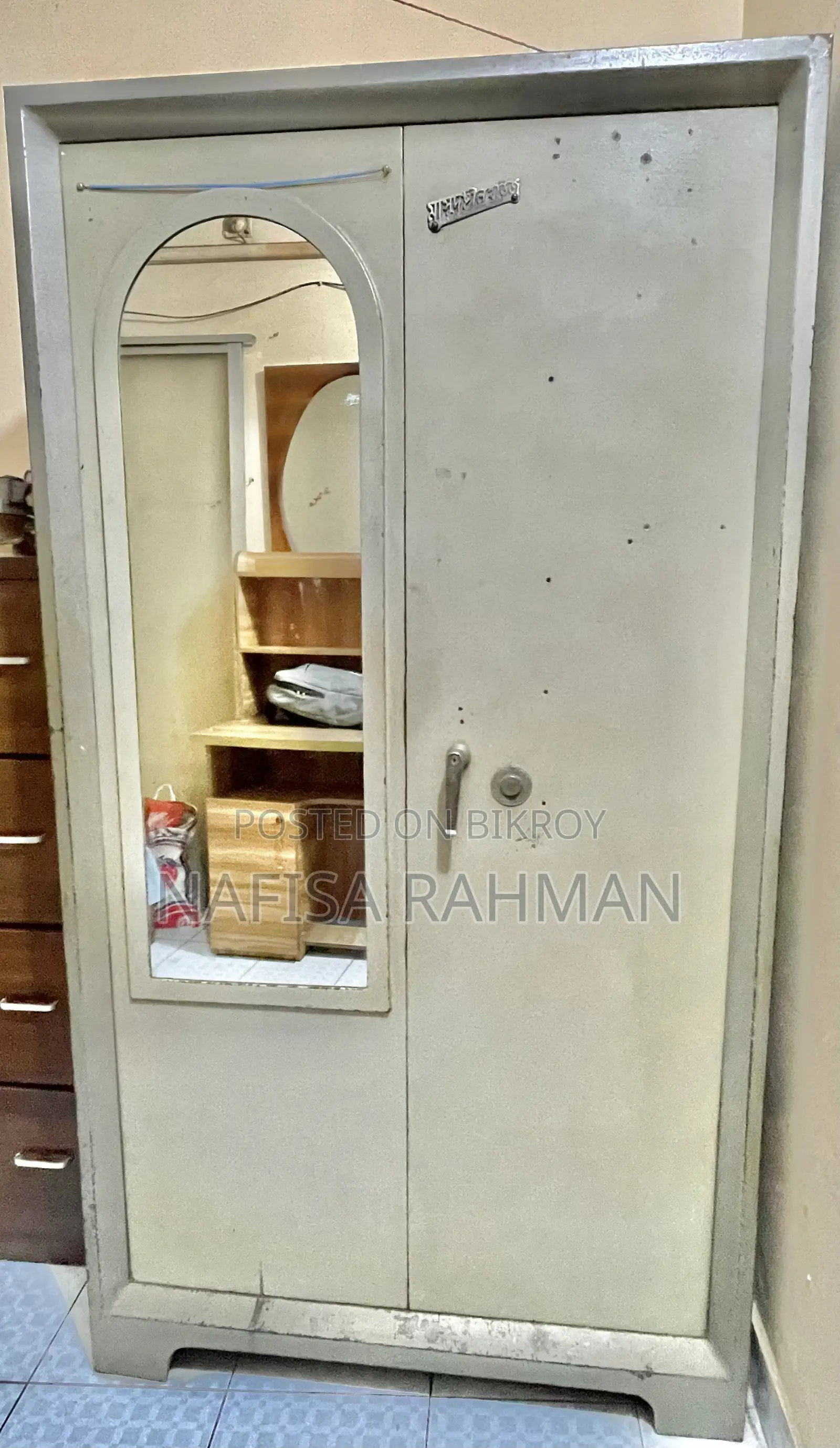 2-Door Steel Almirah with Mirror for Sale (Good Condition)