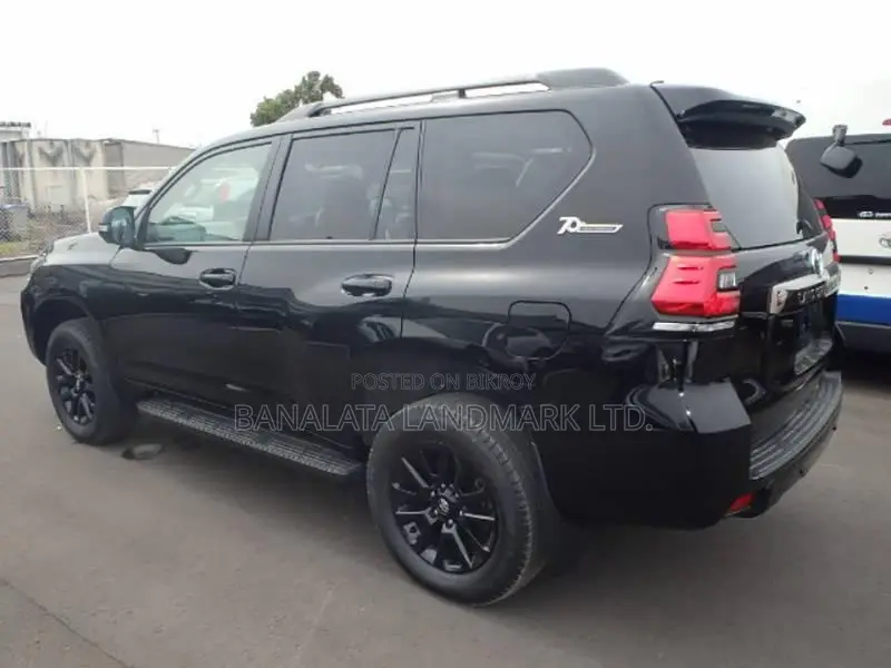 Toyota Land Cruiser Prado 3.0 172hp 2021 Black