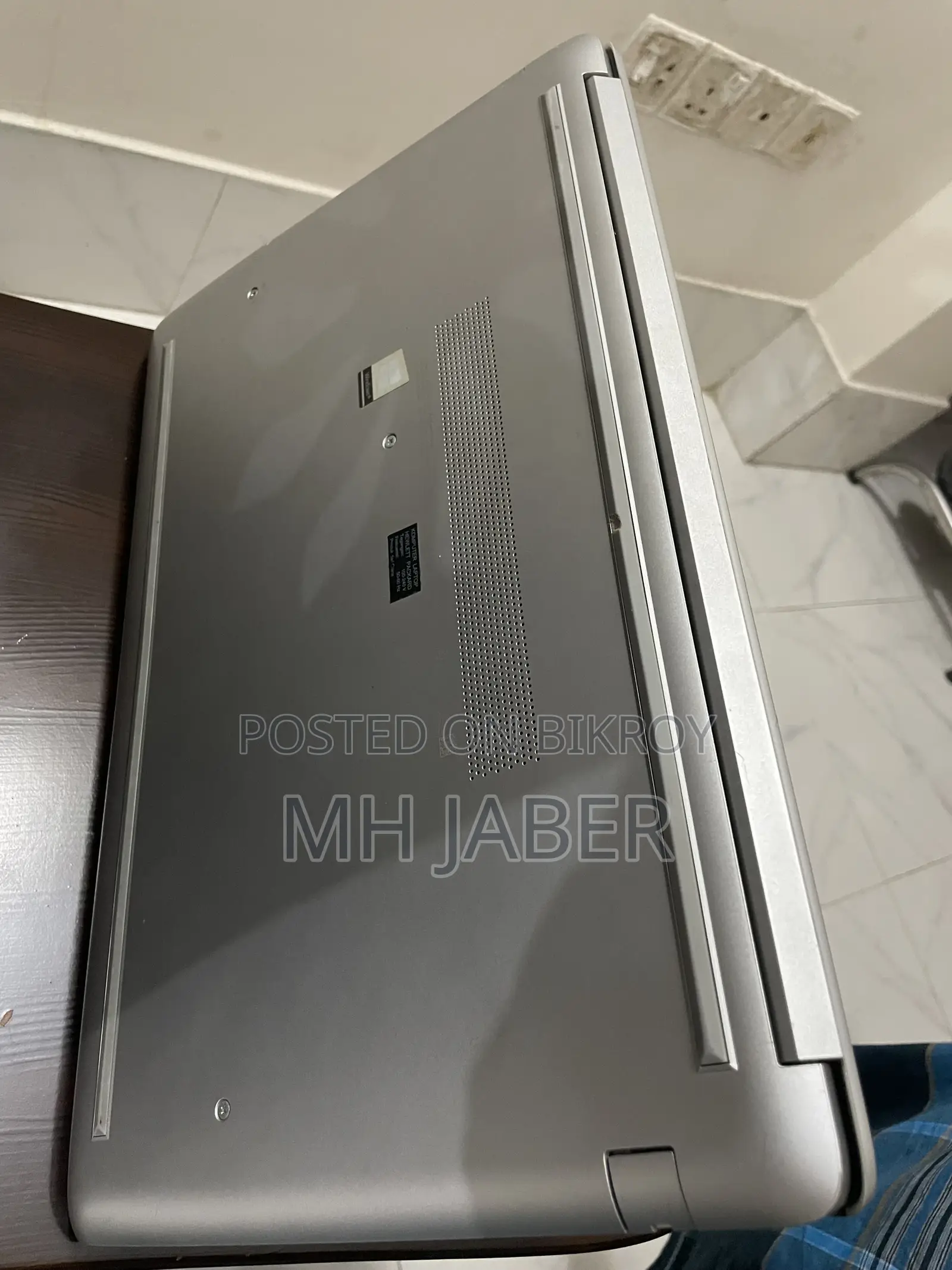 Laptop HP 15s 8GB Intel Core I5 HDD+SSD 1T
