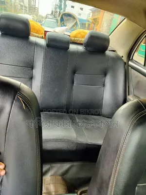 Toyota HiAce 2014 Black