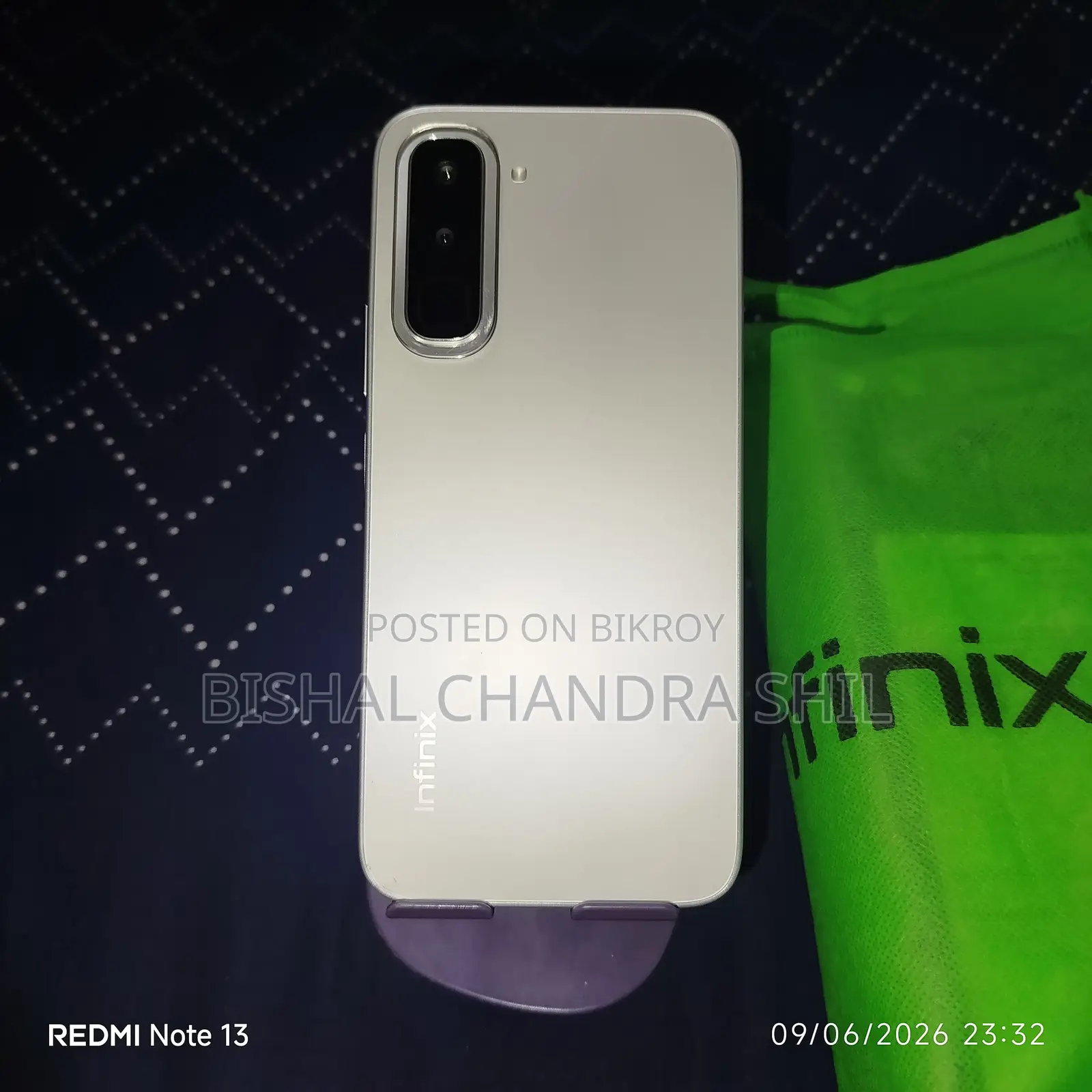 Infinix Hot 70 128 GB Silver