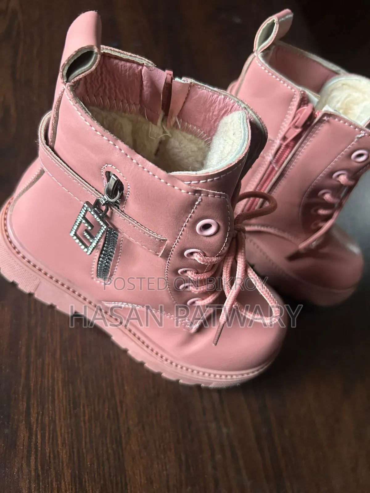 Stylish Pink Shoe With Laceup and Side Zip