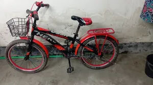 This bicycle will be sold, the bicycle is very good, I have ridden it for only three months