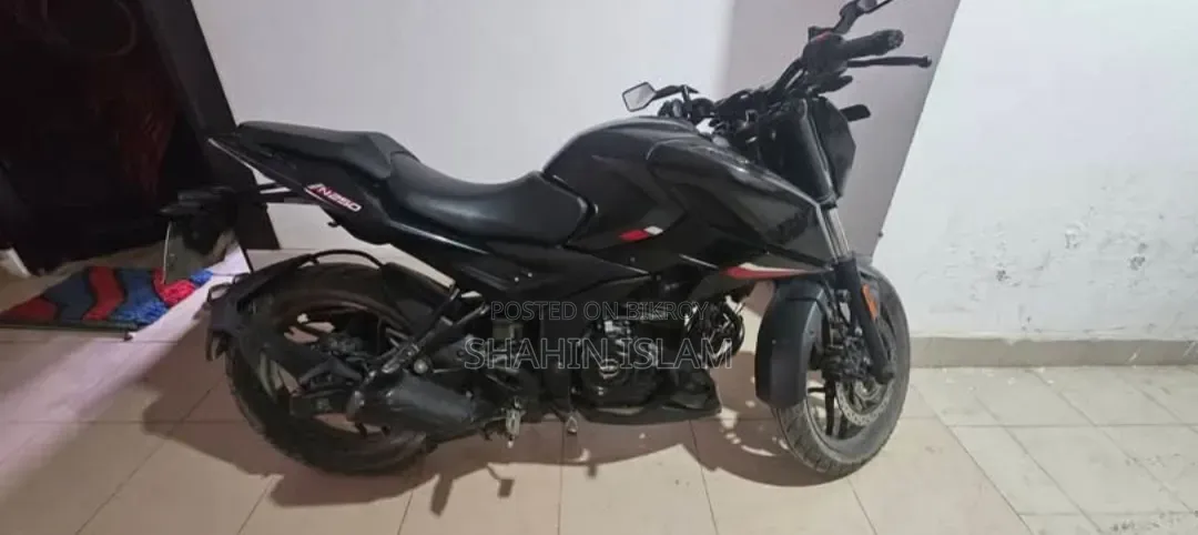 Bajaj Pulsar N250 2024 Black