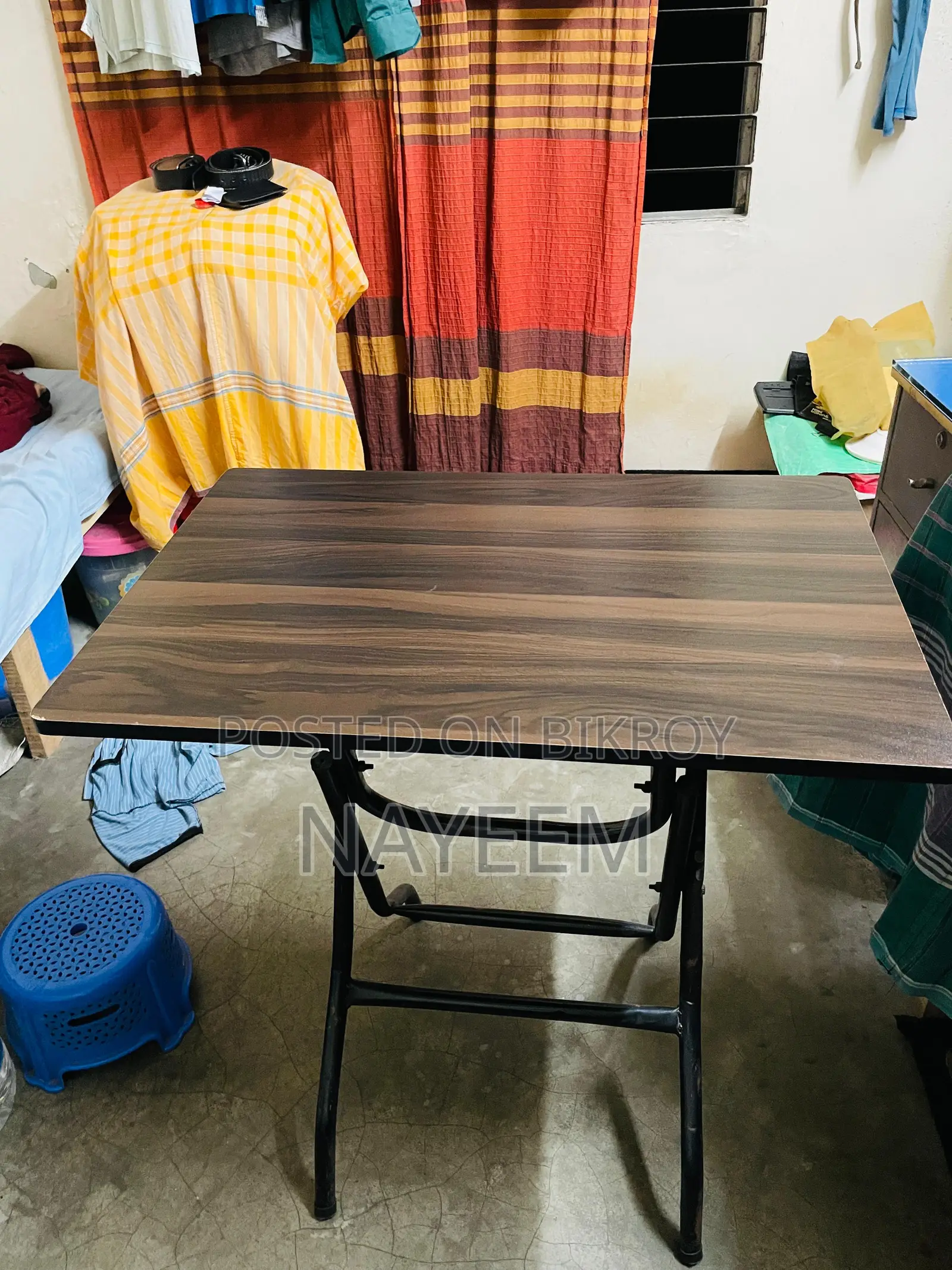 Table( Laptop and Reading)