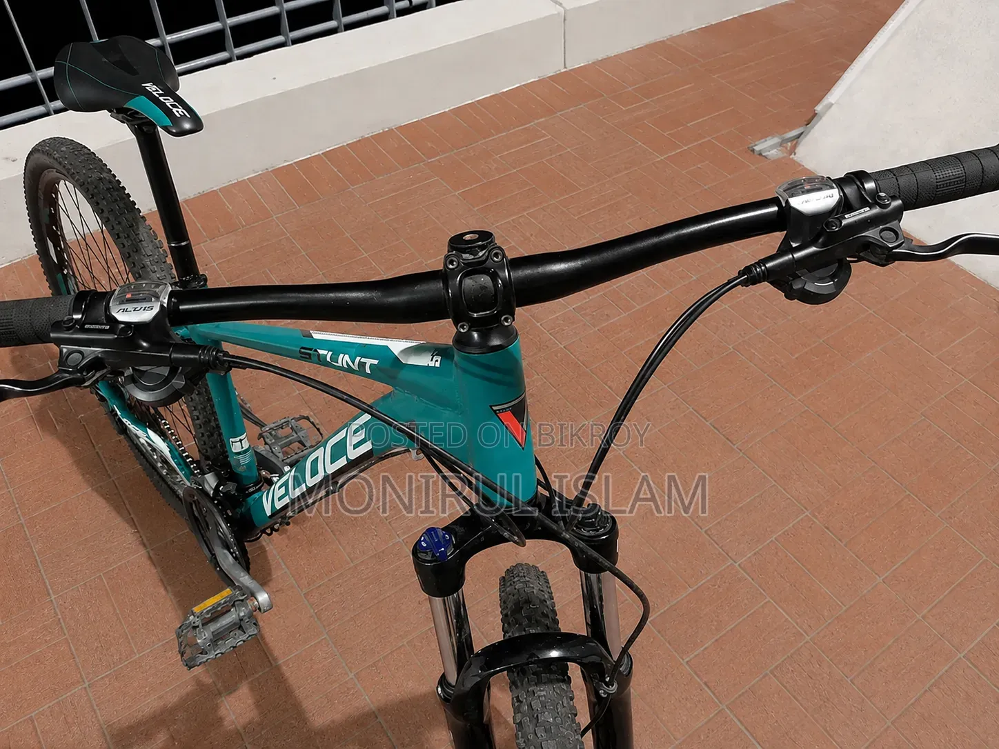 Veloce Ultimate Stunt 27.5 New Condition MT 200 Oil Break