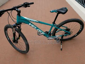Veloce Ultimate Stunt 27.5 New Condition MT 200 Oil Break